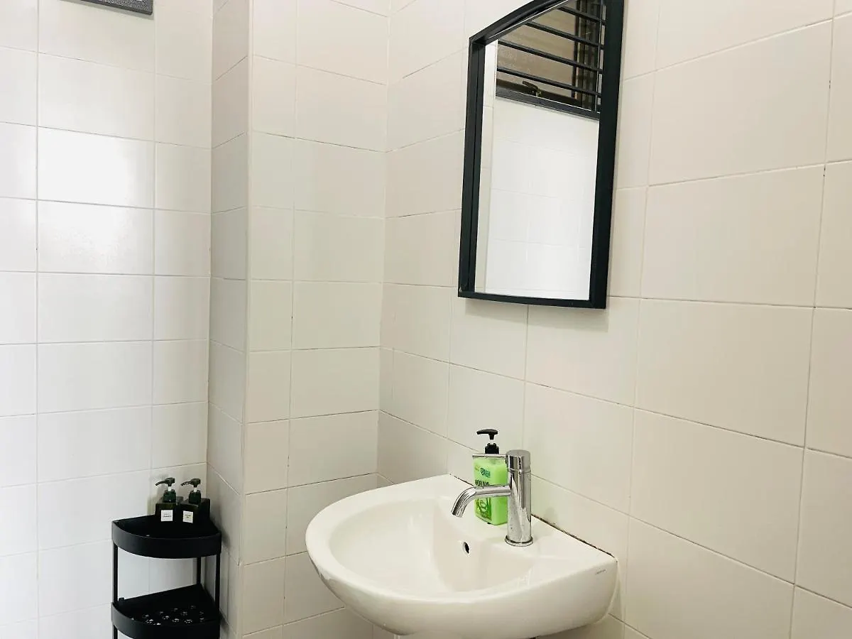 Palazio Mount Austin Studio With Balcony 4 Plus 1Pax With Tv Box 5Mins Aeon 3A06 Johor Bahru 0*,  Malaysia