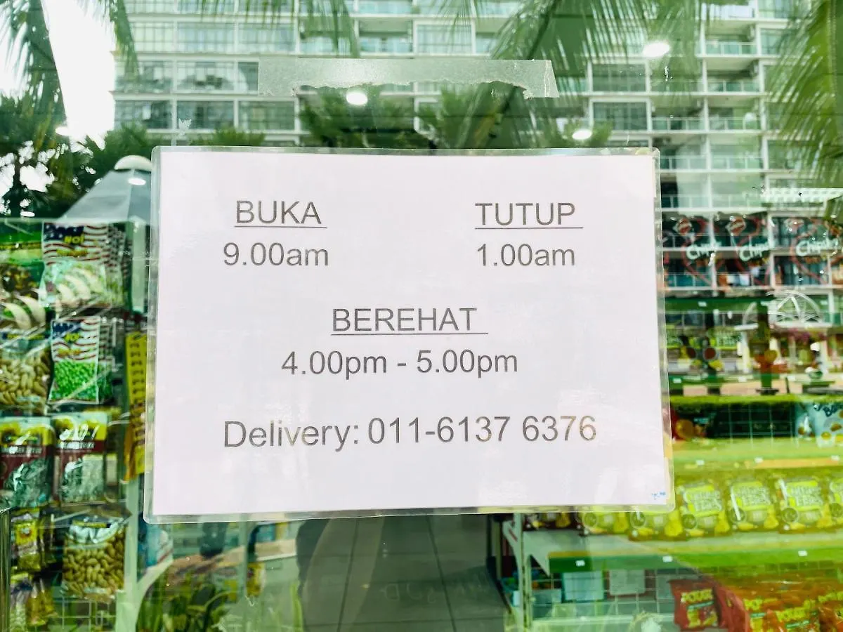 Palazio Mount Austin Studio With Balcony 4 Plus 1Pax With Tv Box 5Mins Aeon 3A06 Johor Bahru Apartment