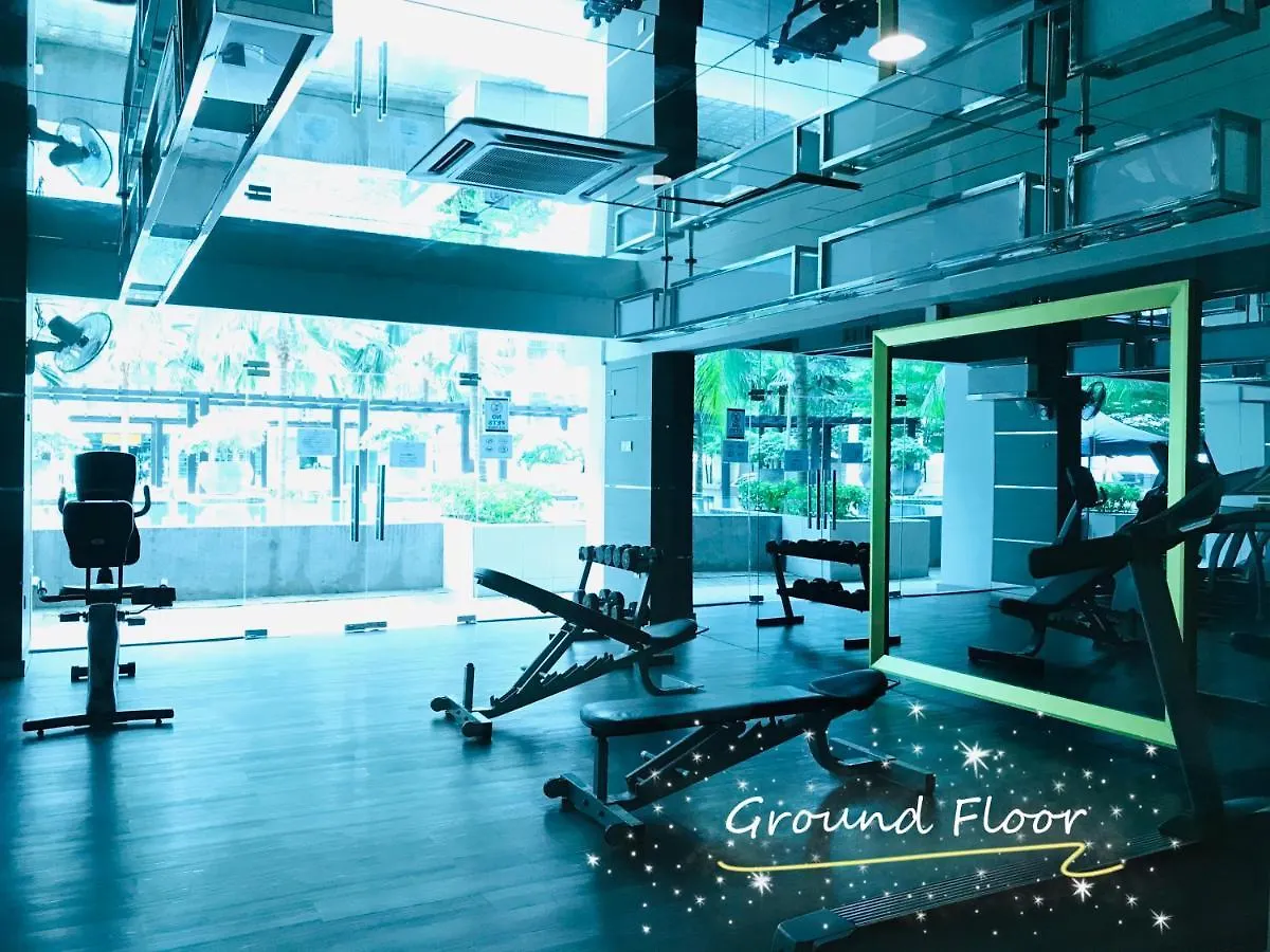 Palazio Mount Austin Studio With Balcony 4 Plus 1Pax With Tv Box 5Mins Aeon 3A06 Johor Bahru Apartment