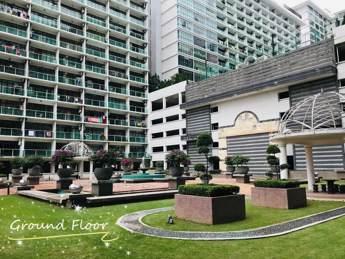 Palazio Mount Austin Studio With Balcony 4 Plus 1Pax With Tv Box 5Mins Aeon 3A06 Johor Bahru 0*,