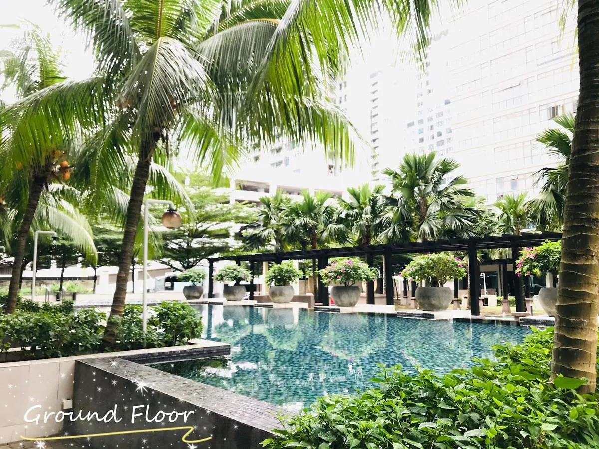Palazio Mount Austin Studio With Balcony 4 Plus 1Pax With Tv Box 5Mins Aeon 3A06 Johor Bahru